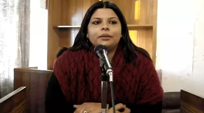 ias anmika singh