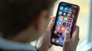 Social Media 10726
